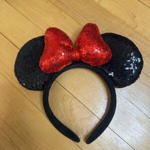Disney Minnie Ears Headband - sequin black and red bow